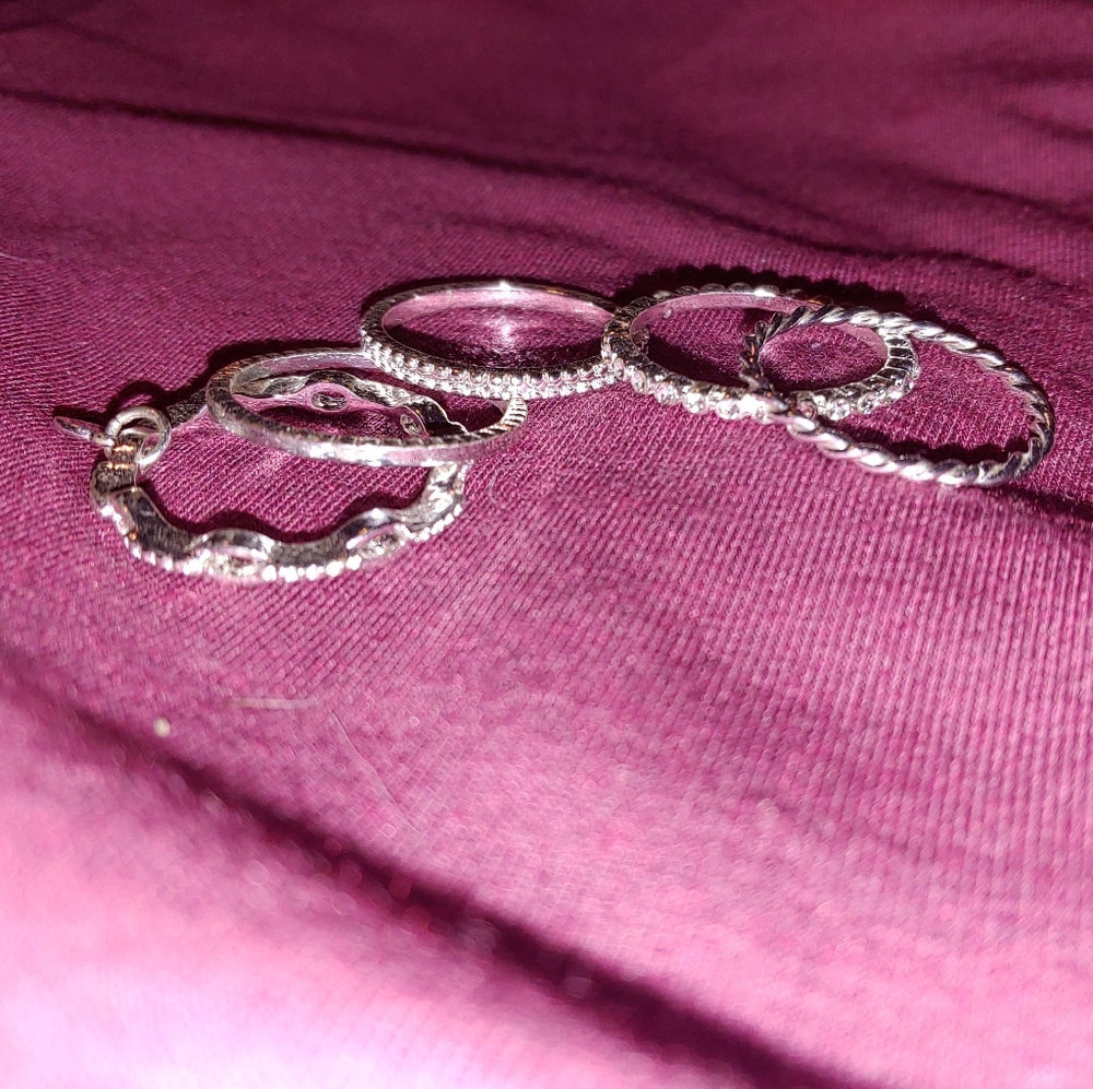 New! 5 Silver Stackable Ring Set - Picture 2 of 5